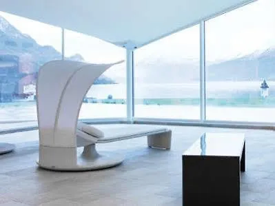 优伦斯王赫斯特海姆 旅馆 *