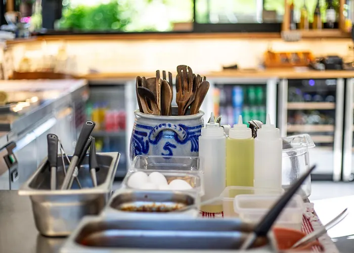 Ullensvang Gjesteheim אכסניה