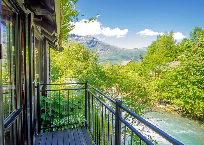 אכסניה Ullensvang Gjesteheim