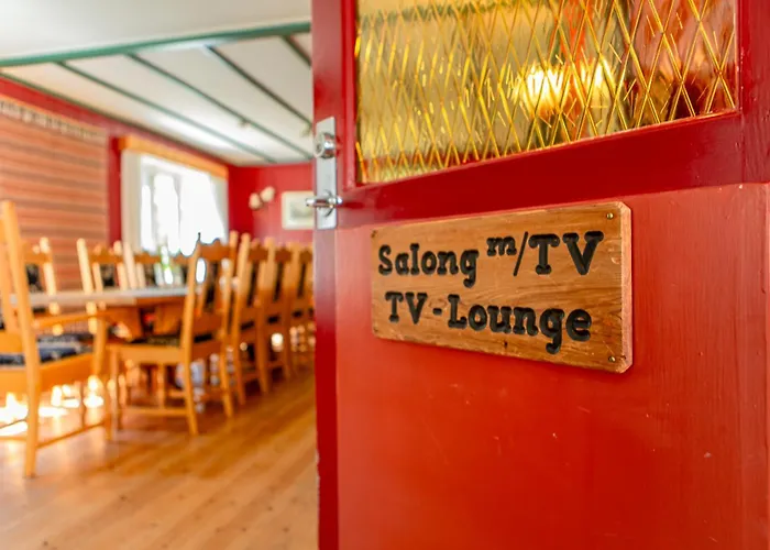 Ullensvang Gjesteheim * לופטוס