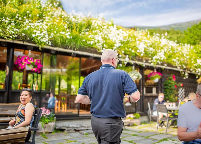 אכסניה Ullensvang Gjesteheim